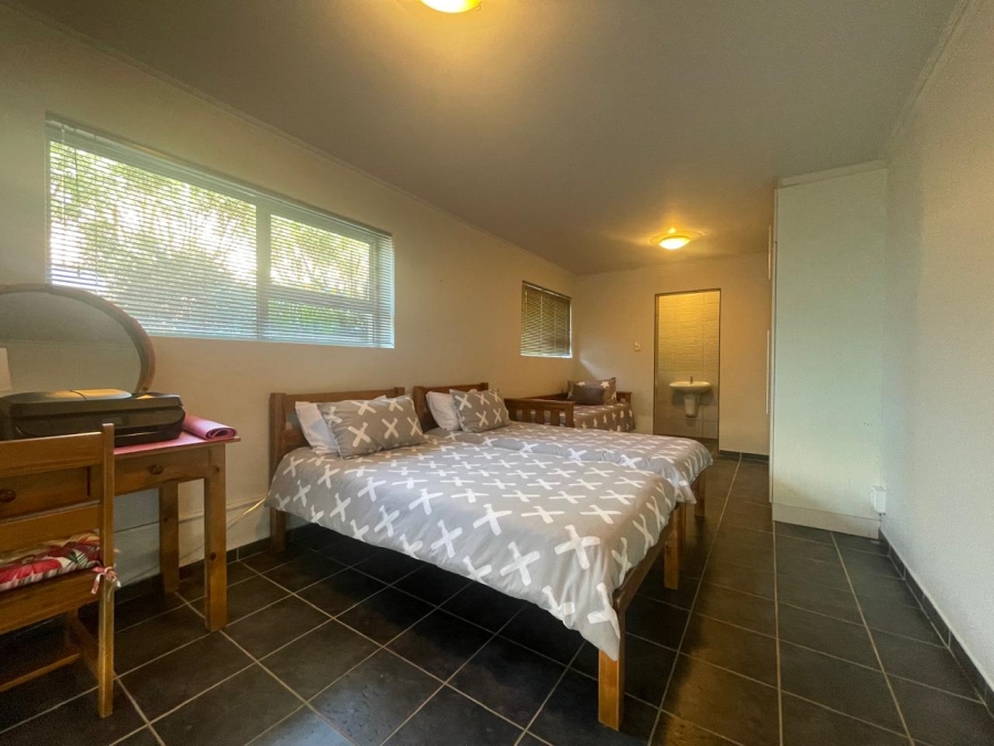 4 Bedroom Property for Sale in Wavecrest Eastern Cape